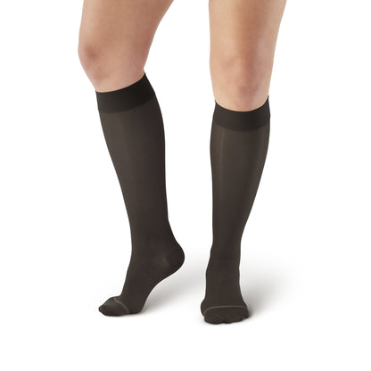 AW Style 18 Sheer Support Closed Toe Knee Highs - 20-30 mmHg Black