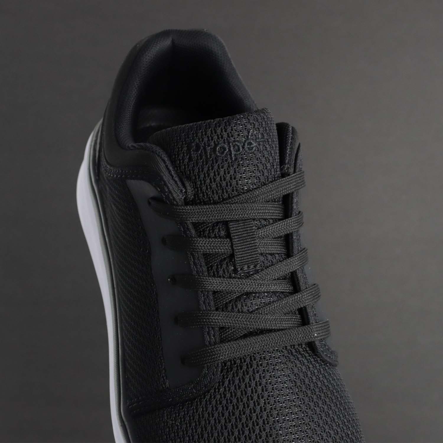 Breathable and flexible mesh upper