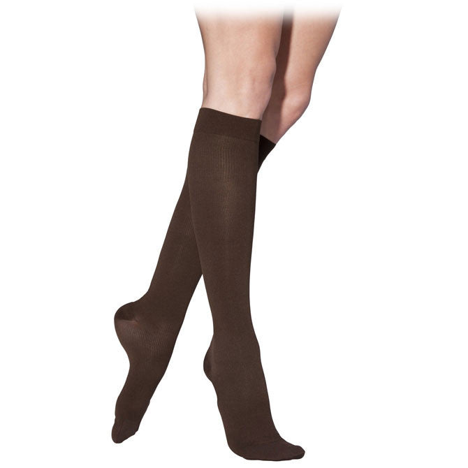 Sigvaris 232 Cotton Women's Closed Toe Knee Highs - 20-30 mmHg