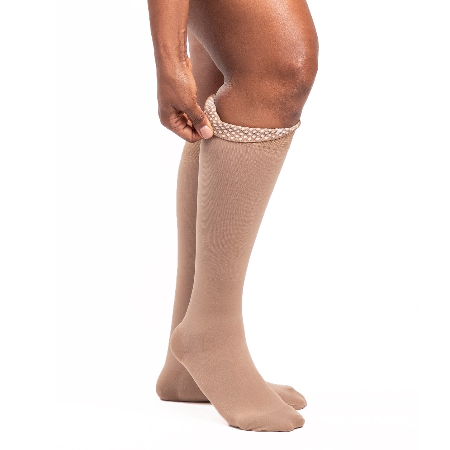 Sigvaris Dynaven 973 Women's Closed Toe Knee Highs w/Grip Top - 30-40 mmHg Beige